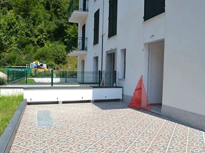 Appartamento trilocale in vendita in Ne