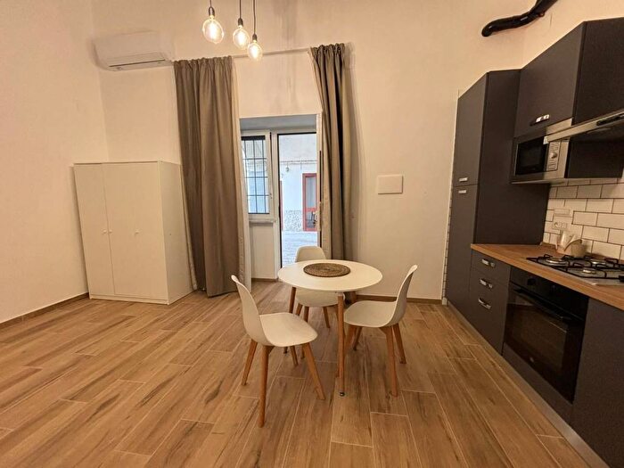 Appartamento monolocale in affitto in Via Vittorio Emanuele III, Centro, Casalnuovo di Napoli