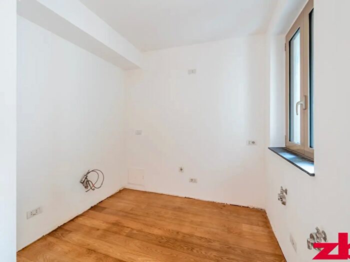 Appartamento quadrilocale in vendita in Via dellUlivo, Genova