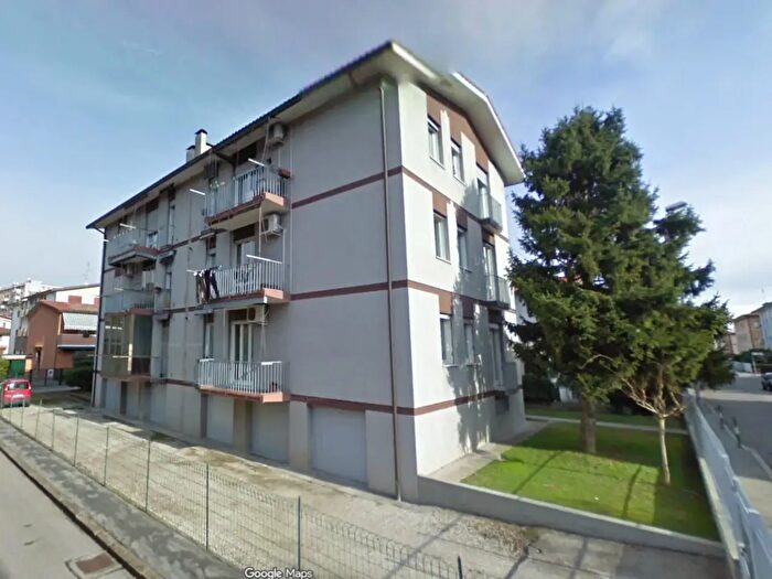 Appartamento trilocale in vendita in Via Baretti, Padova