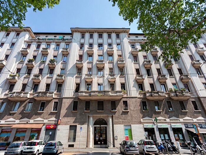 Appartamento bilocale in vendita in Piazza Prealpi, Milano