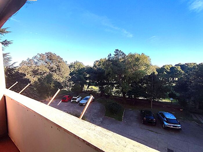 Appartamento quadrilocale in affitto in via raffaele aversa, Spinaceto, Roma