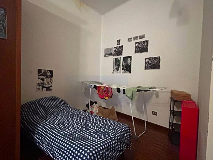 Appartamento trilocale in affitto in Via Mascarella, Irnerio, Bologna
