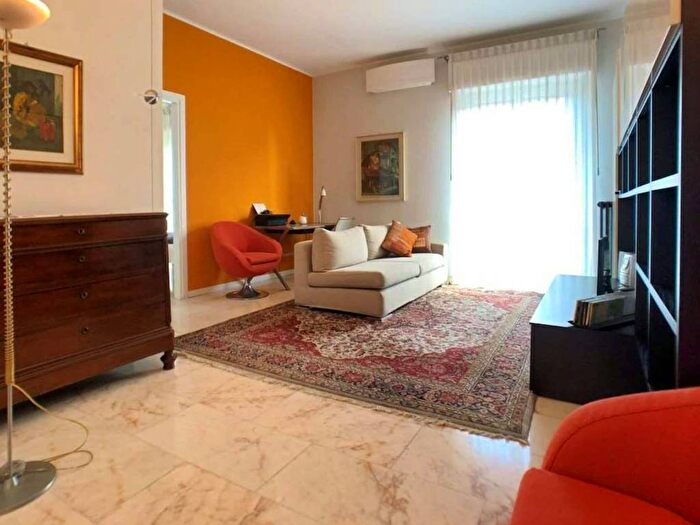 Appartamento trilocale in affitto in Via Umberto Fogagnolo, Centro, Sesto San Giovanni