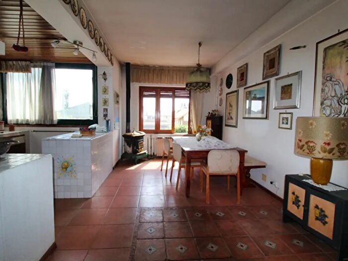 Appartamento con 6 locali in affitto in Via Ignazio Valenti, Tremestieri Etneo