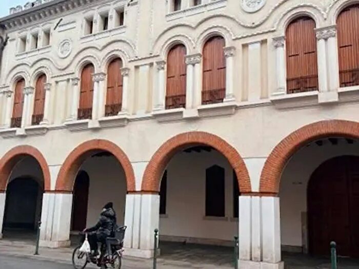 Appartamento con 5 locali in vendita in Venezia