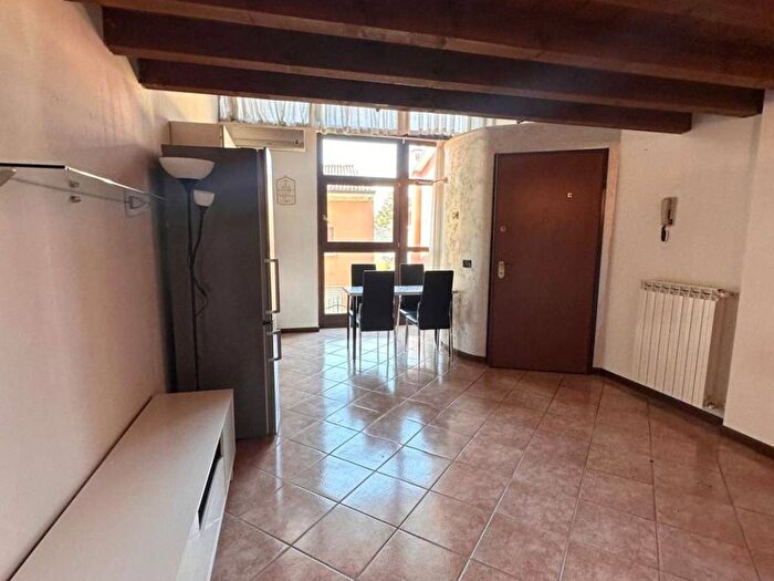 Appartamento monolocale in affitto in Centro, Nave