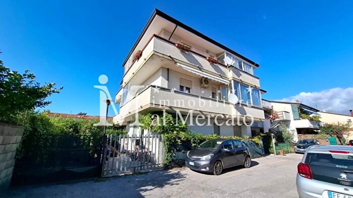 Appartamento trilocale in vendita in a Don Innocenzo Lazzeri, Viareggio