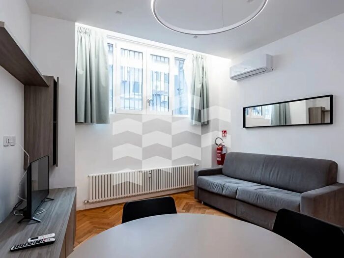 Appartamento bilocale in vendita in Corso di Porta Vittoria, Milano