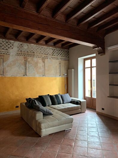 Appartamento con 8 locali in vendita in Via Roma, Cuneo