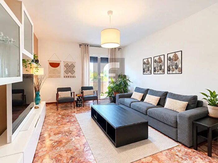 Appartamento trilocale in vendita in Via Monte Antelao, Mira