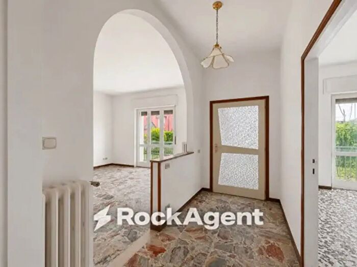 Appartamento trilocale in vendita in Via Quarenghi, Grassobbio