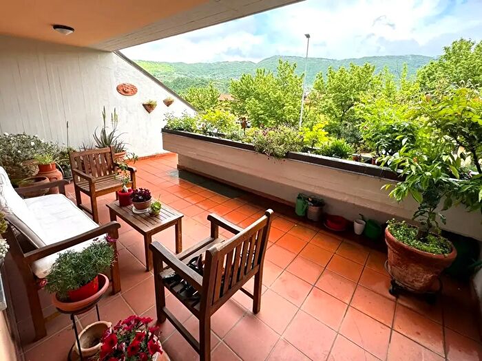 Casa con 6 locali in vendita in Via Giovanni Mazzuoli, Vaiano
