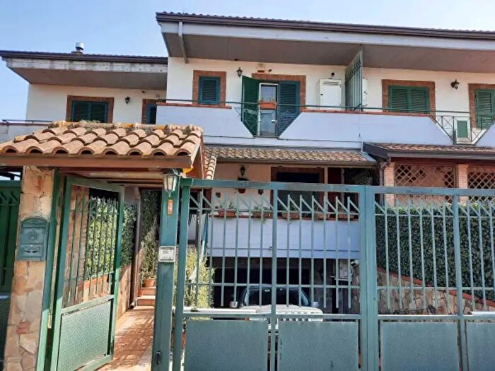 Casa quadrilocale in vendita in Via Michelangelo Nappi, Scafati