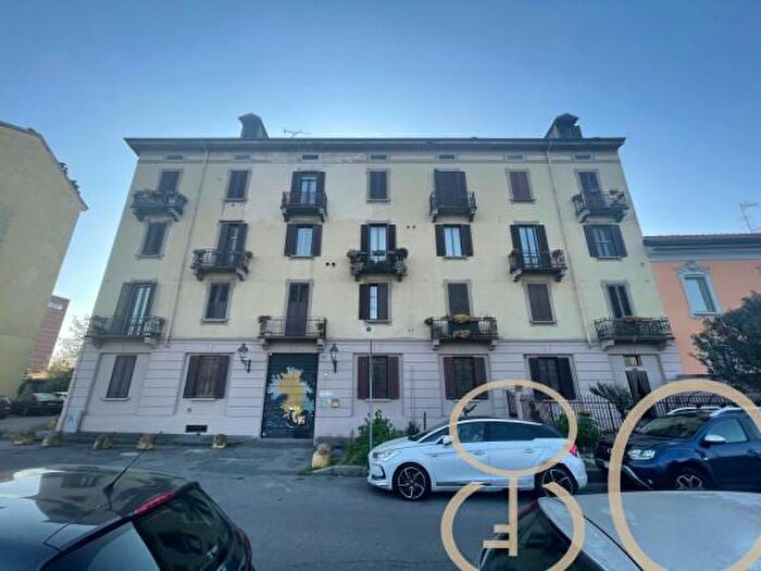 Appartamento trilocale in vendita in Via dei Missaglia, Milano