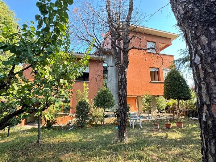 Appartamento quadrilocale in vendita in Bologna