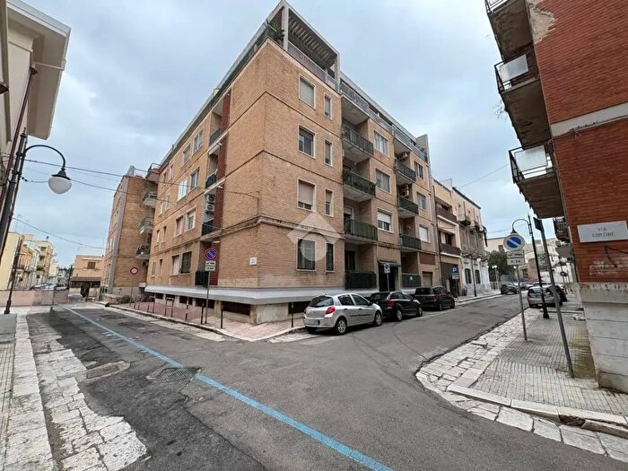 Appartamento bilocale in vendita in Via Giuseppe De Roma, Brindisi