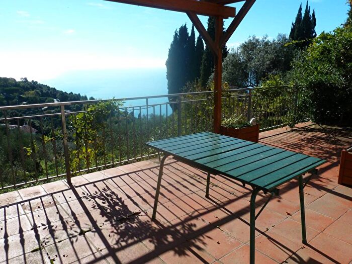 Casa quadrilocale in affitto in Località Zanego, La Serra Tellaro, Lerici