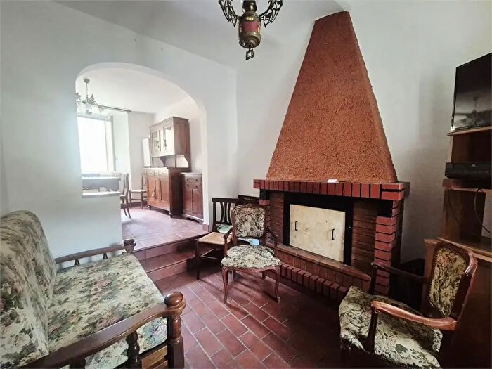 Casa con 5 locali in vendita in Via Canale, Cocullo