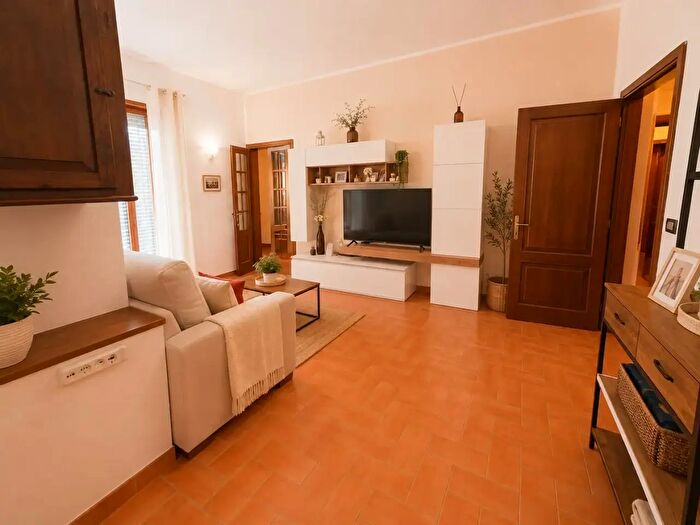 Appartamento con 6 locali in vendita in Via Le Rimembranze, Murlo