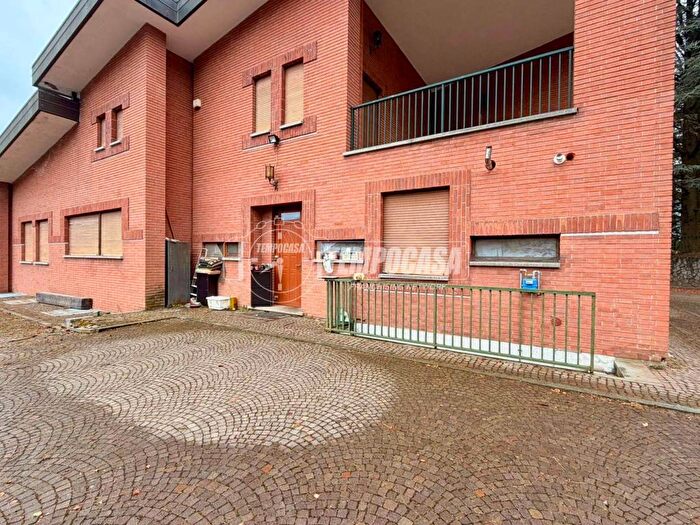 Appartamento trilocale in affitto in Coazze