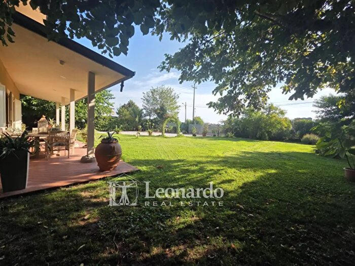 Casa con 5 locali in vendita in Via Aurelia, Viareggio