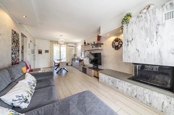 Casa con 5 locali in vendita in Via Genova, Maranello