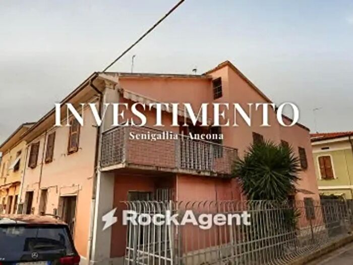 Appartamento trilocale in vendita in Via Giuseppe Giusti, Senigallia