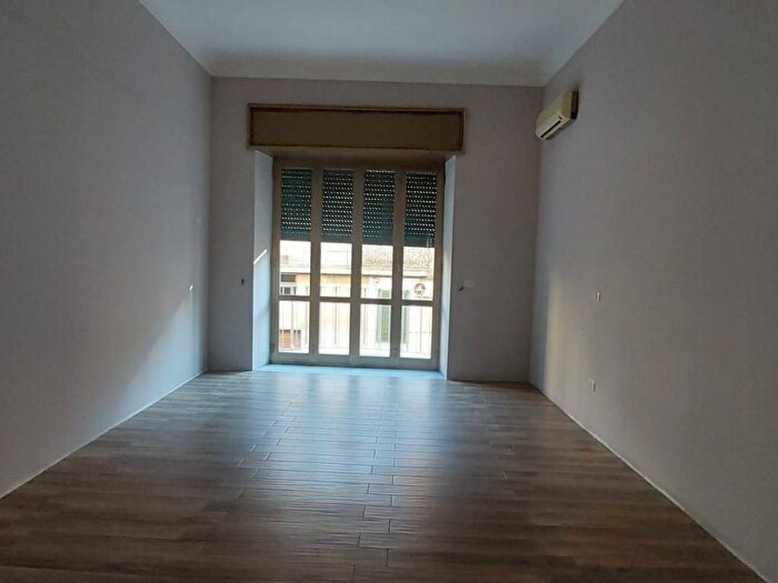 Appartamento quadrilocale in affitto in Via Vittorio Veneto, Piscinola, Napoli