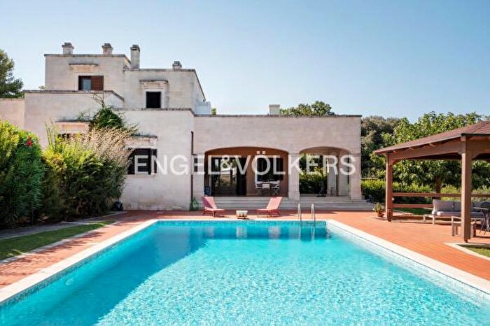 Casa quadrilocale in vendita in Fasano