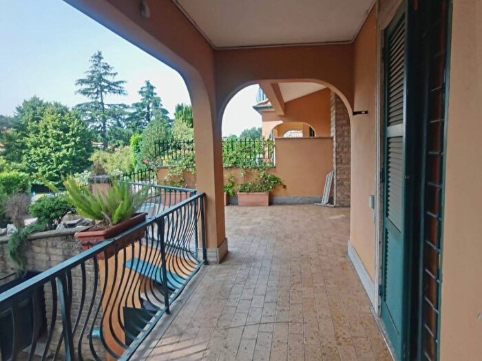 Casa con 6 locali in affitto in VIA VALLE DELLA NOCE, Squarciarelli Casalaccio Pratone, Grottaferrata