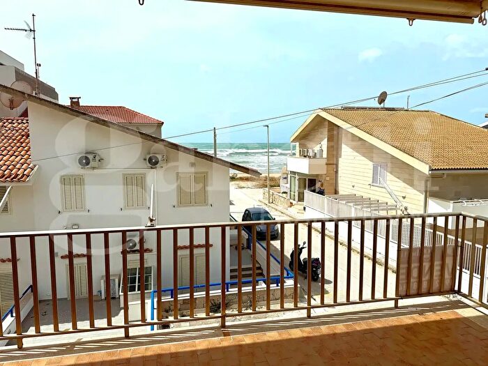 Appartamento con 5 locali in vendita in Via Lampedusa, Santa Croce Camerina