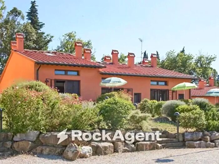 Casa trilocale in vendita in Località Camporbiano, Gambassi Terme