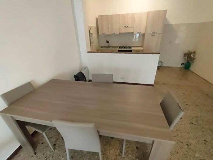 Appartamento trilocale in affitto in Via Abate SantElia, Reggio Calabria