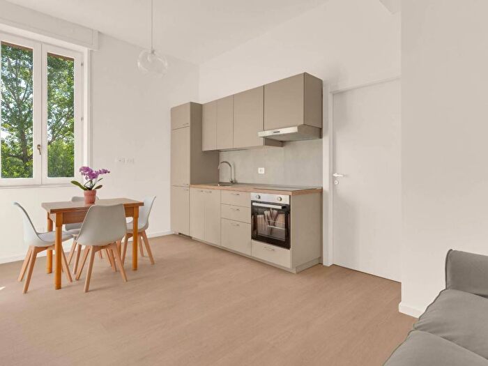 Appartamento bilocale in affitto in Via San Basilio, Greco Segnano, Milano