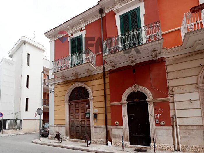 Appartamento trilocale in vendita in Via Lanza, Triggiano