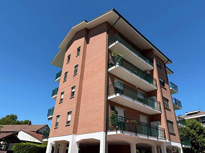 Appartamento trilocale in affitto in Via Giovanni Martina, Barca, Torino