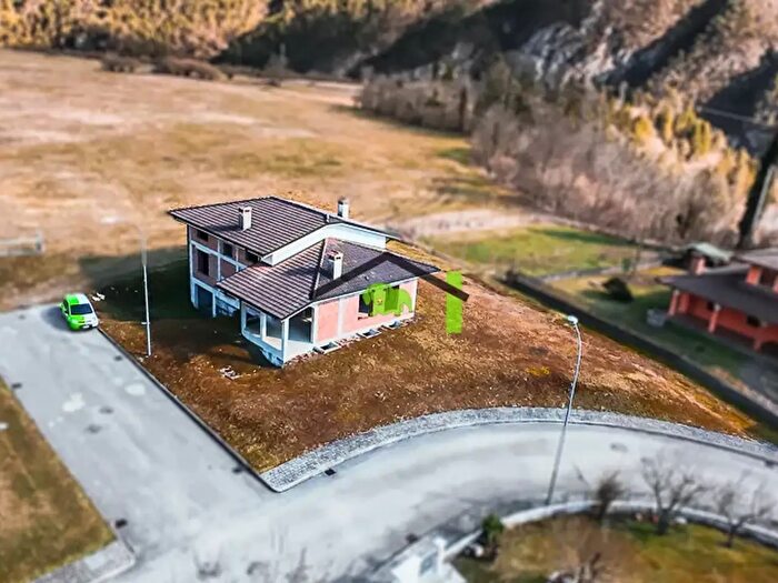 Appartamento con 13 locali in vendita in Villaggio Maggio, Tramonti Di Sopra
