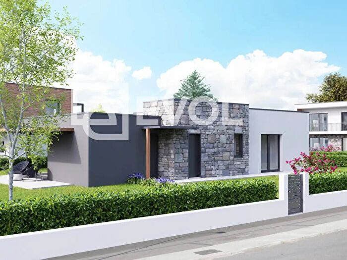 Casa con 5 locali in vendita in Via dei Platani, Pagnacco