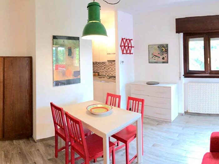 Appartamento bilocale in affitto in PUNTA GRO, Centro, Sirmione