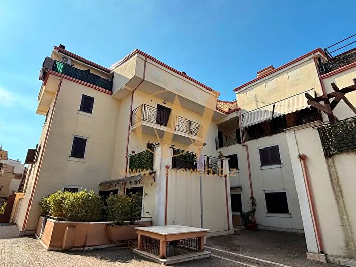 Appartamento trilocale in vendita in Via Monza, Casagiove
