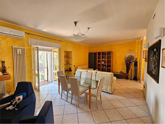 Appartamento con 6 locali in affitto in Centro Storico, Jesi