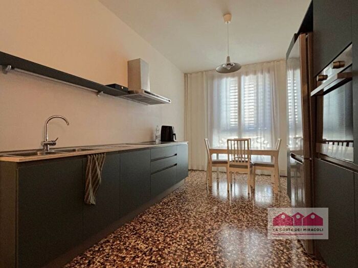 Appartamento trilocale in affitto in Contra Porti, Centro Storico, Vicenza