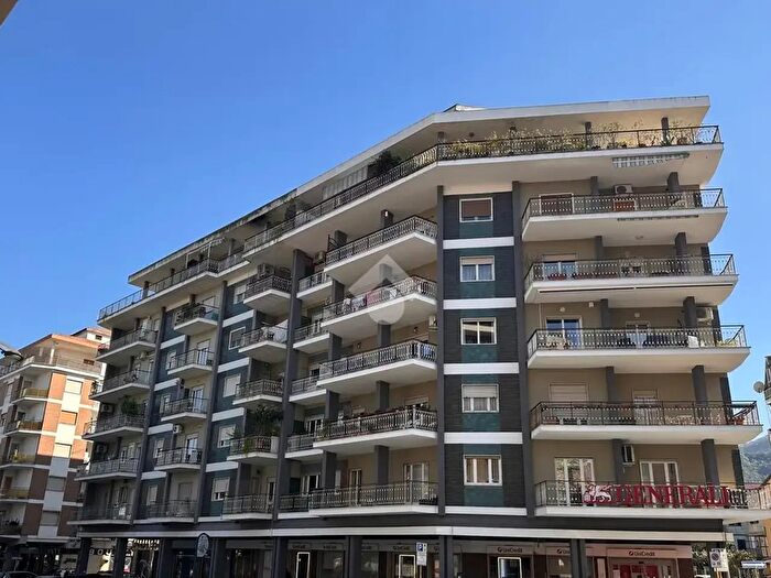 Appartamento con 5 locali in vendita in Via Cinque Giornate, Colleferro