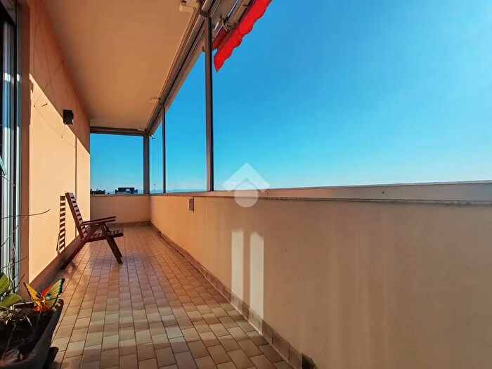 Appartamento trilocale in vendita in Via Sporting Mirasole, Opera