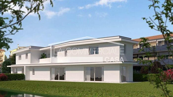 Casa quadrilocale in vendita in Treviso Zona Piazza Pio X, Mogliano Veneto