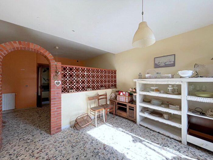 Casa con 5 locali in vendita in Camaiore