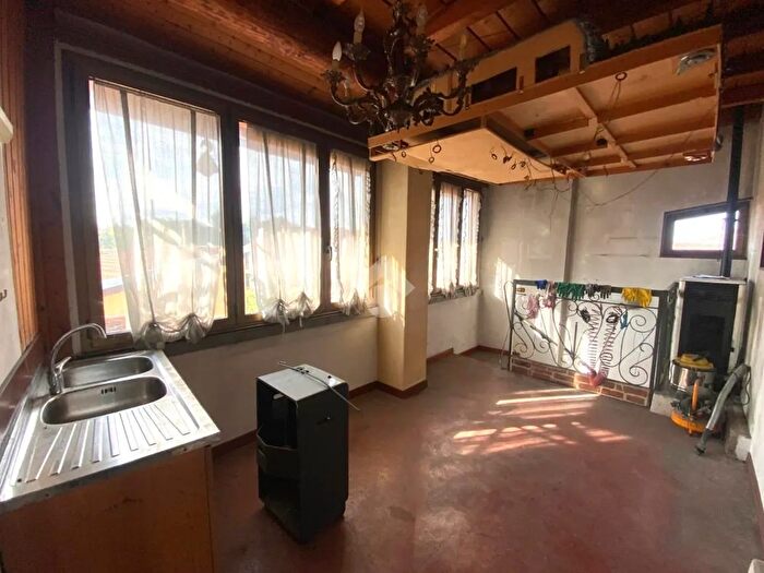 Casa bilocale in vendita in Via Giuseppe Mazzini, Villa DAlme