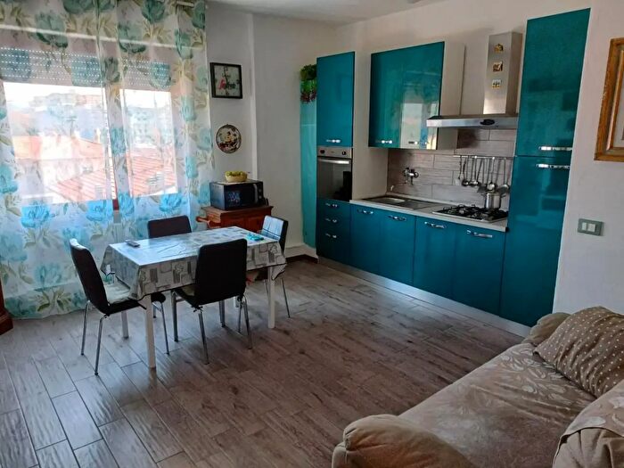 Appartamento trilocale in vendita in Rosignano Marittimo