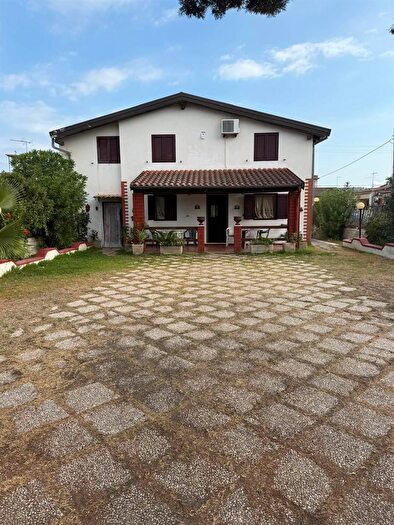 Casa con 8 locali in vendita in Villaggio Sabbione, Augusta